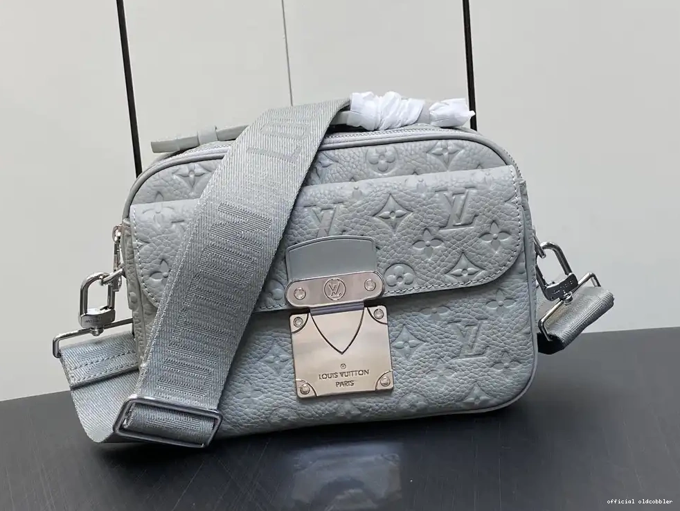 Official oldcobbler LOUIS LOCK S VUITTON MESSENGER 0520